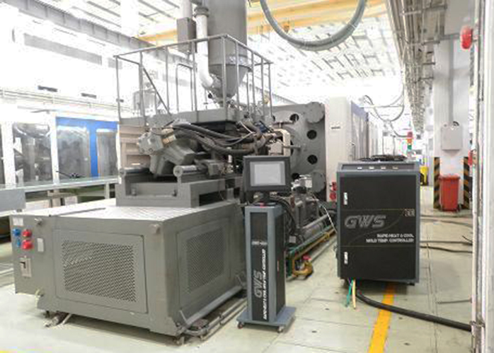 高光蒸汽模温机