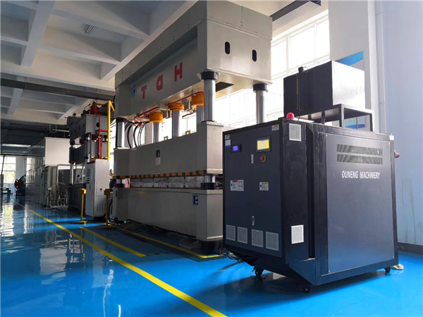 碳纤维复合材料对于汽车的应用