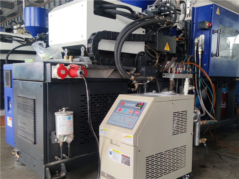 120℃水加热模温机