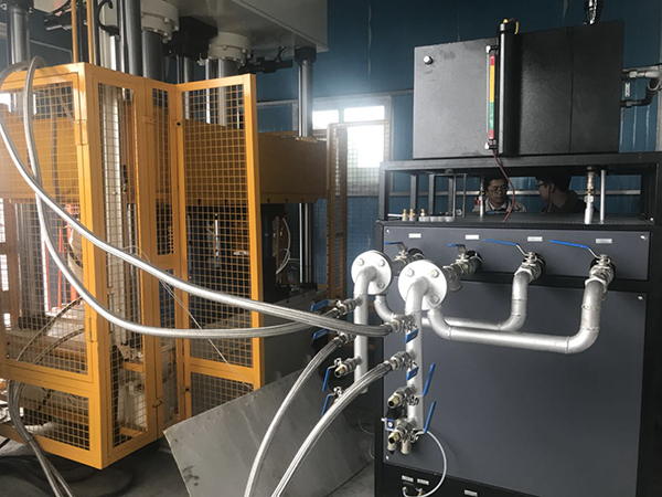 碳纤维RTM油温机2