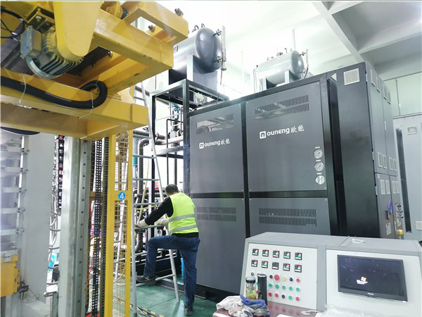 覆铜板油加热器