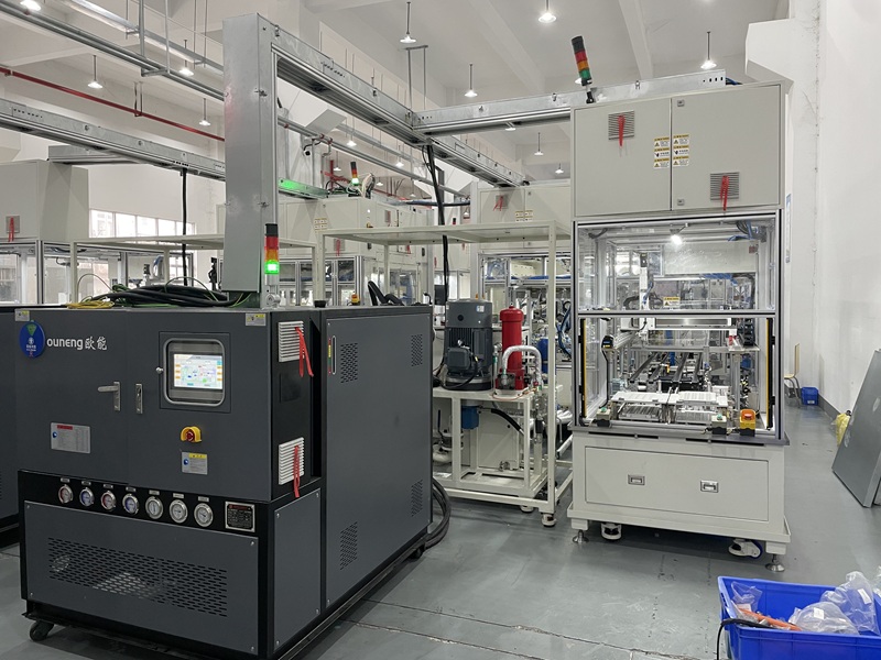 冷热一体机使用有哪些注意事项？