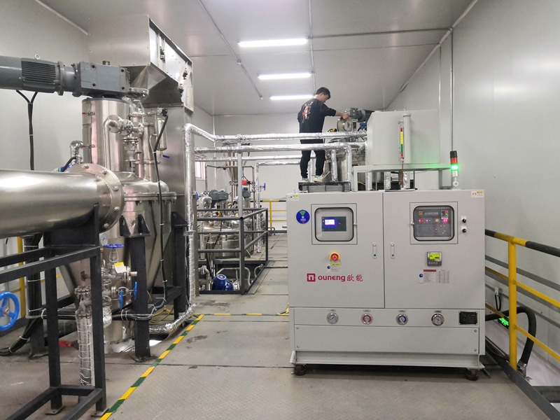 冷热一体机对使用环境温度有要求吗？