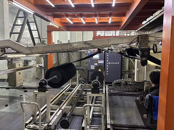 内饰材料生产线水冷式冷热一体机