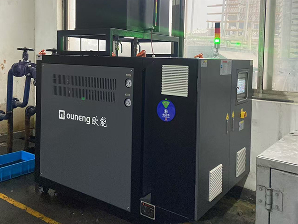 汽车内饰件生产热压机加热模温机——应用案例