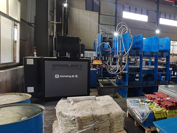 PVDF板材生产片材挤出模温机——应用案例