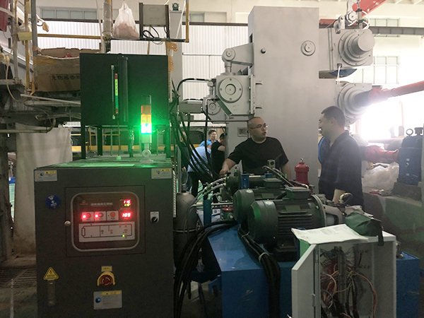 造纸生产辊筒控温辊筒油温机——应用案例