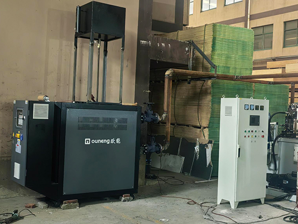 复合板液压机控温运油式模温机——应用案例